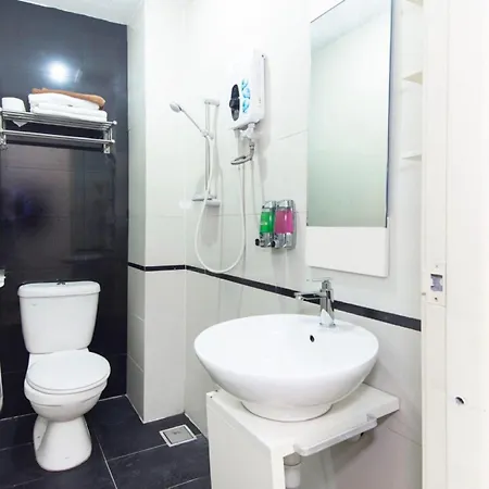 Super Oyo 331 I Boutique Hotel Petaling Jaya Exterior photo
