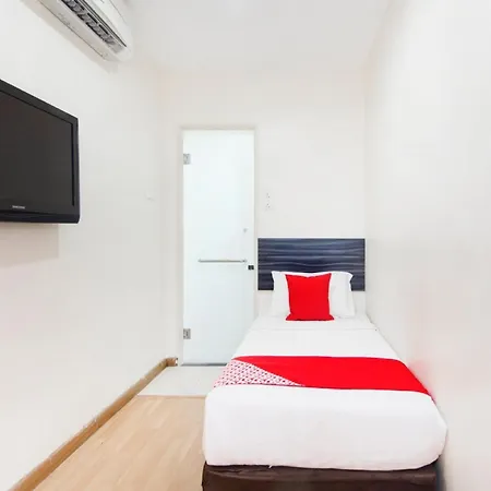 Super Oyo 331 I Boutique Hotel Petaling Jaya Exterior photo