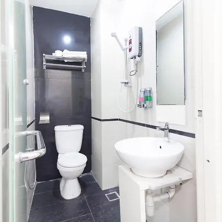 Super Oyo 331 I Boutique Hotel Petaling Jaya Exterior photo